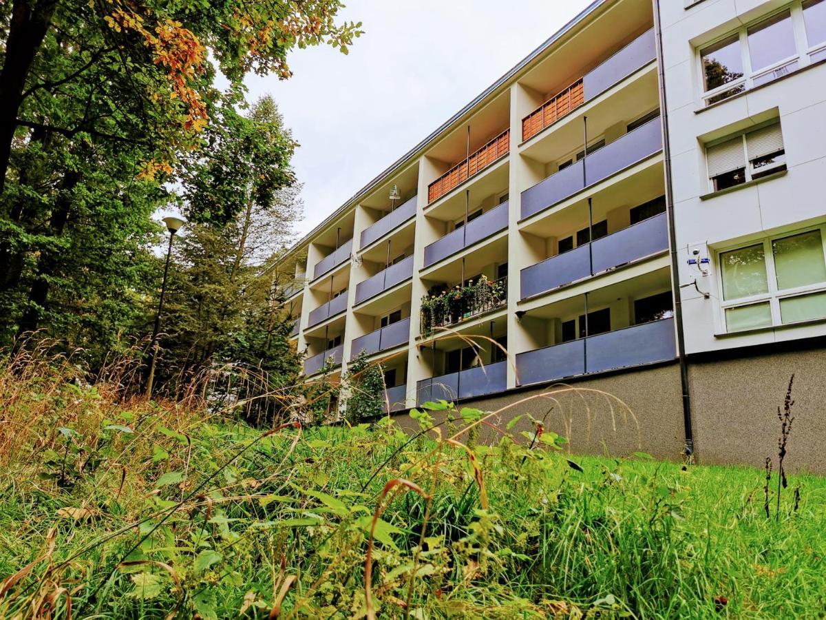 Apartament Z Widokiem Na Park Polanica-Zdroj Exterior photo